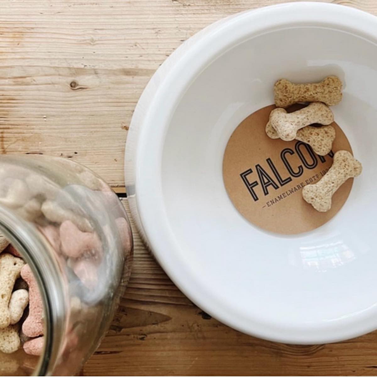 Falcon_Bol_pour_chien_blanc_glace_4