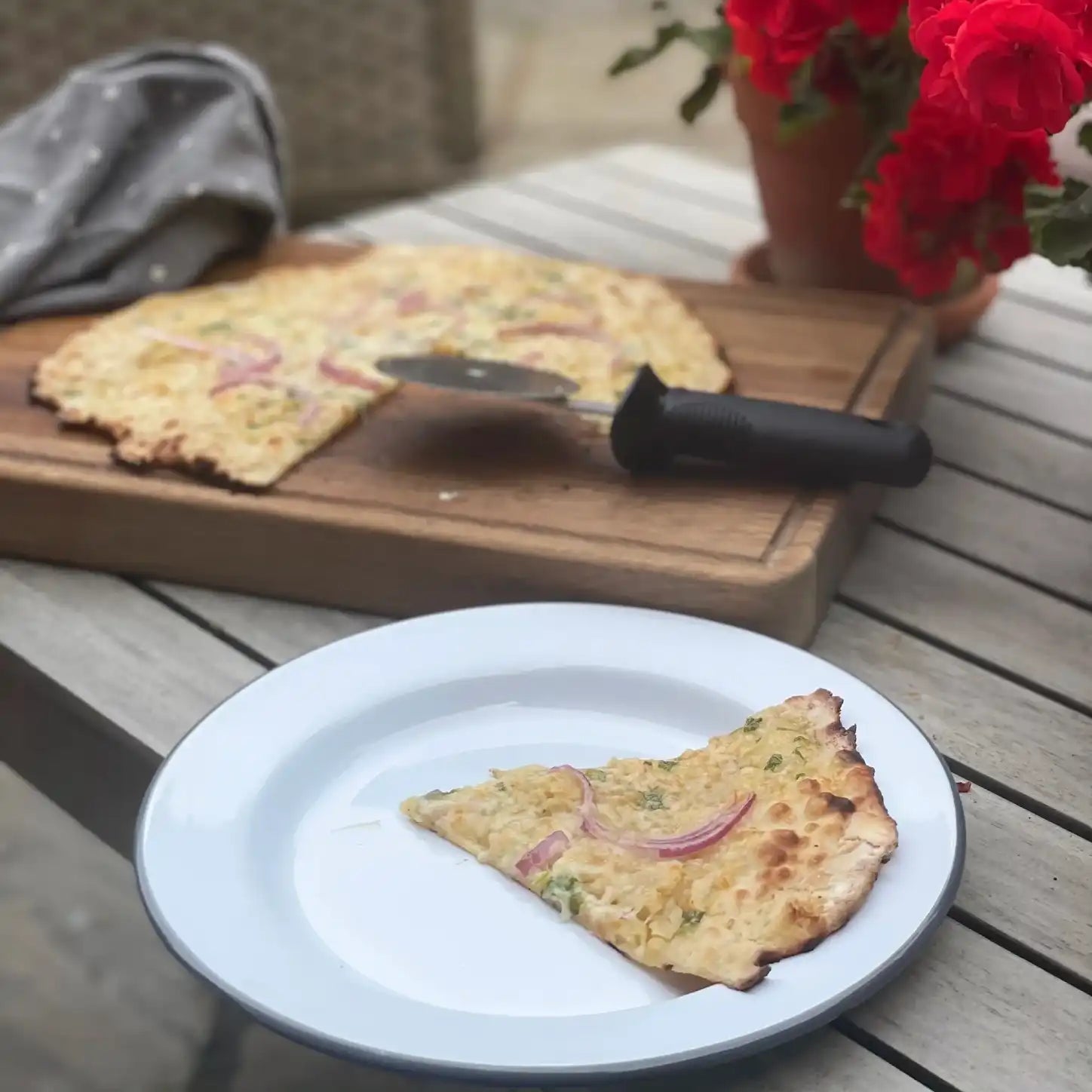 Assiettes émaillées-Set de 4-blanc liseré gris-FALCON_3