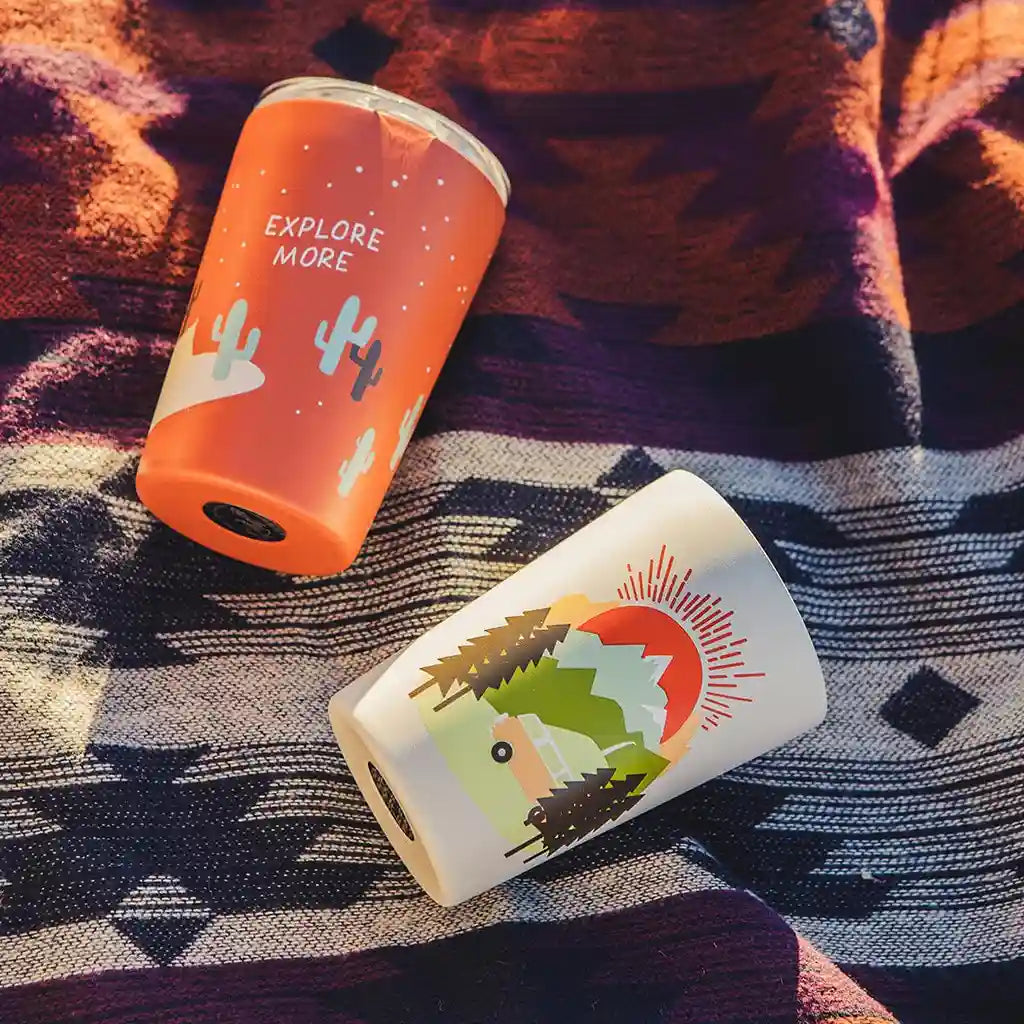 Tasse isotherme-Let The Adventure Begin-inox-30cl-beige avec motif-ROADTYPING_3