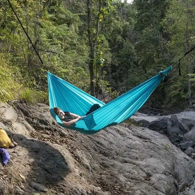 Ticket to the Moon hamac voyage compact turquoise