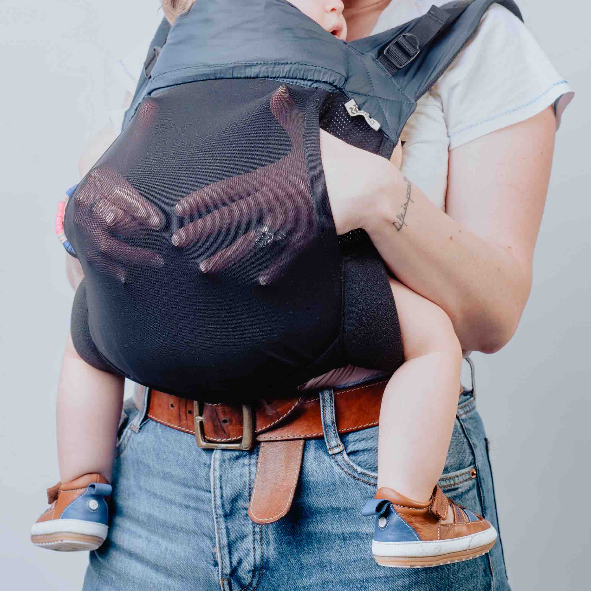 Porte bébé-Onsen-noir et bleu-MEROMERO_6