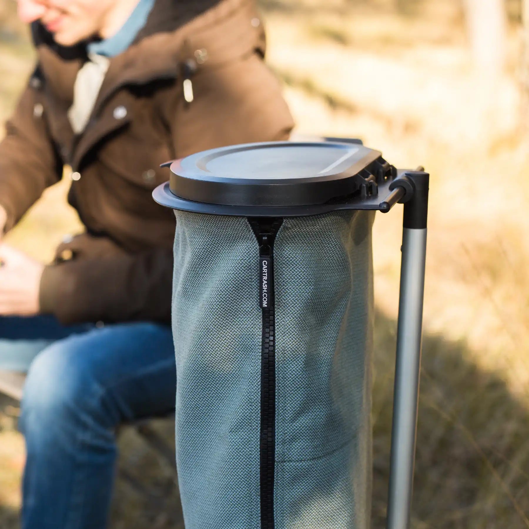 Camping Stick-Piquet téléscopique-Poubelle de voyage-Noir-FLEXTRASH_8