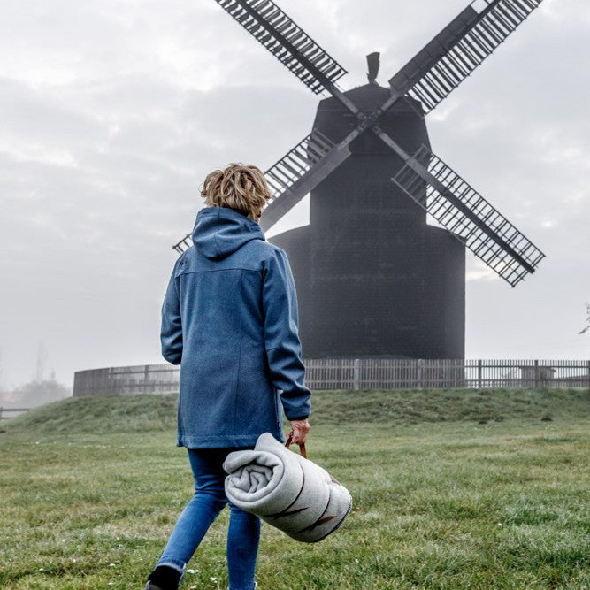 Couverture laine vierge-blanc et gris foncé-PETROMAX_2