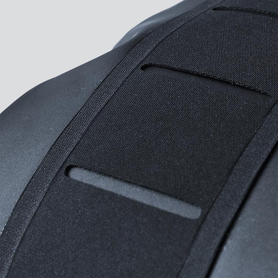 Réservoir d’eau pliable-Expedition-8L-noir et bleu-HYDROFLASK_12