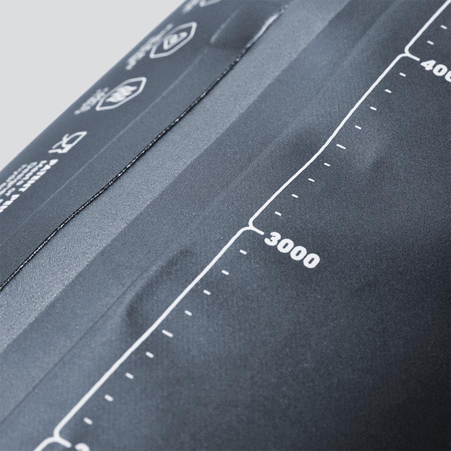 Réservoir d’eau pliable-Expedition-8L-noir et bleu-HYDROFLASK_14