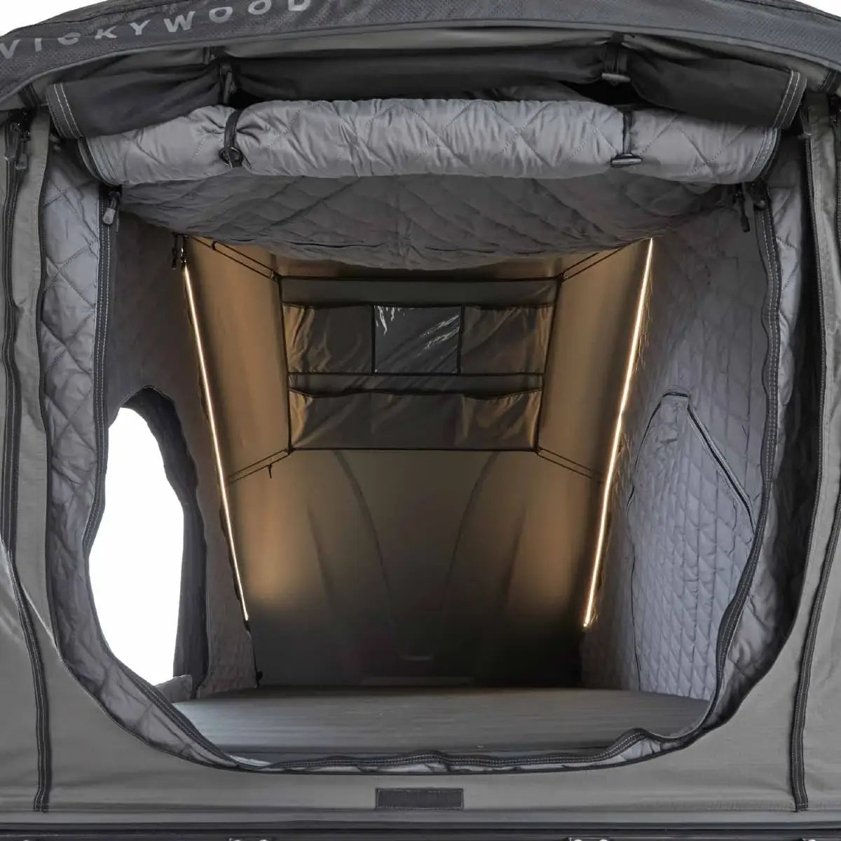 Vickywood_Sous tente de toit thermique_Cumaru EASE 135_3