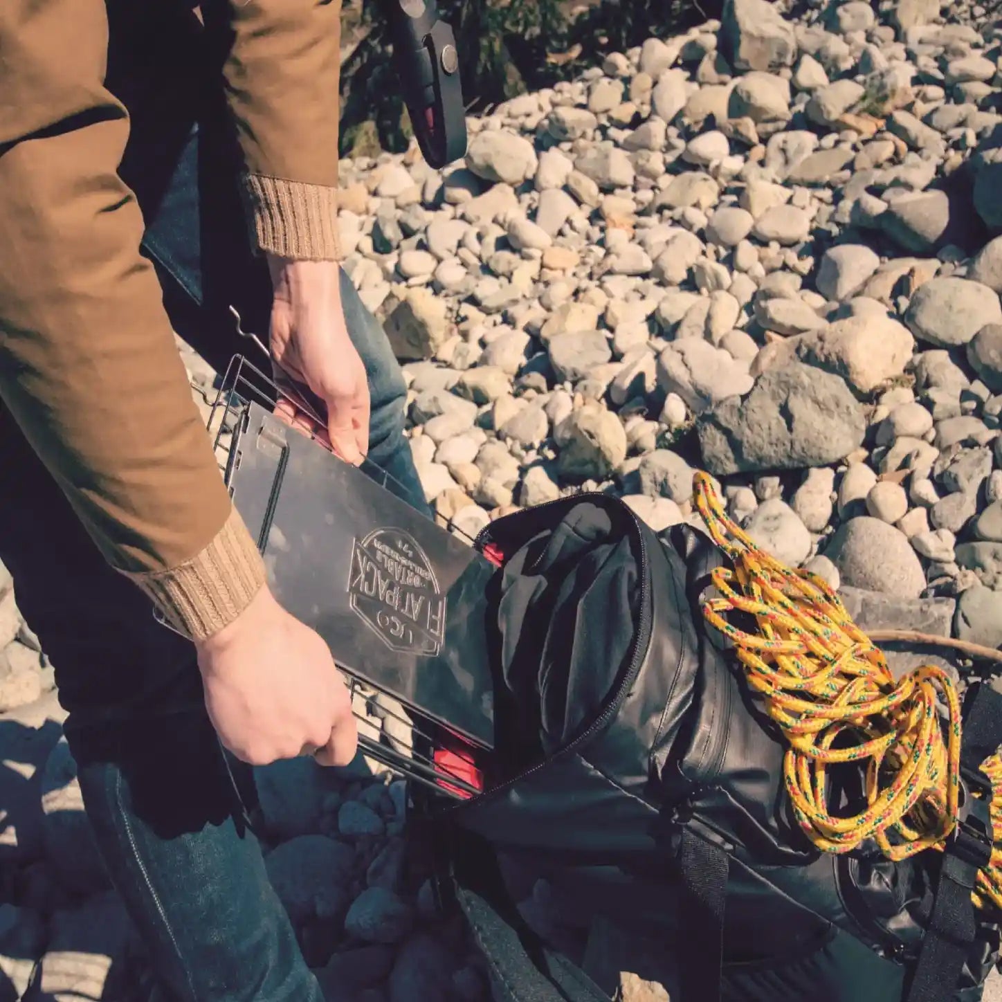 Barbecue pliable en inox-Flatpack Grill & Firepit-UCO_3