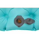 matelas_gonflable_comfort_light_femme_bleu_SEA_TO_SUMMIT_9