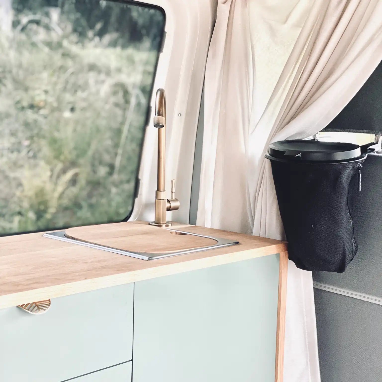 Poubelle de voyage-5L-Noir-FLEXTRASH_2