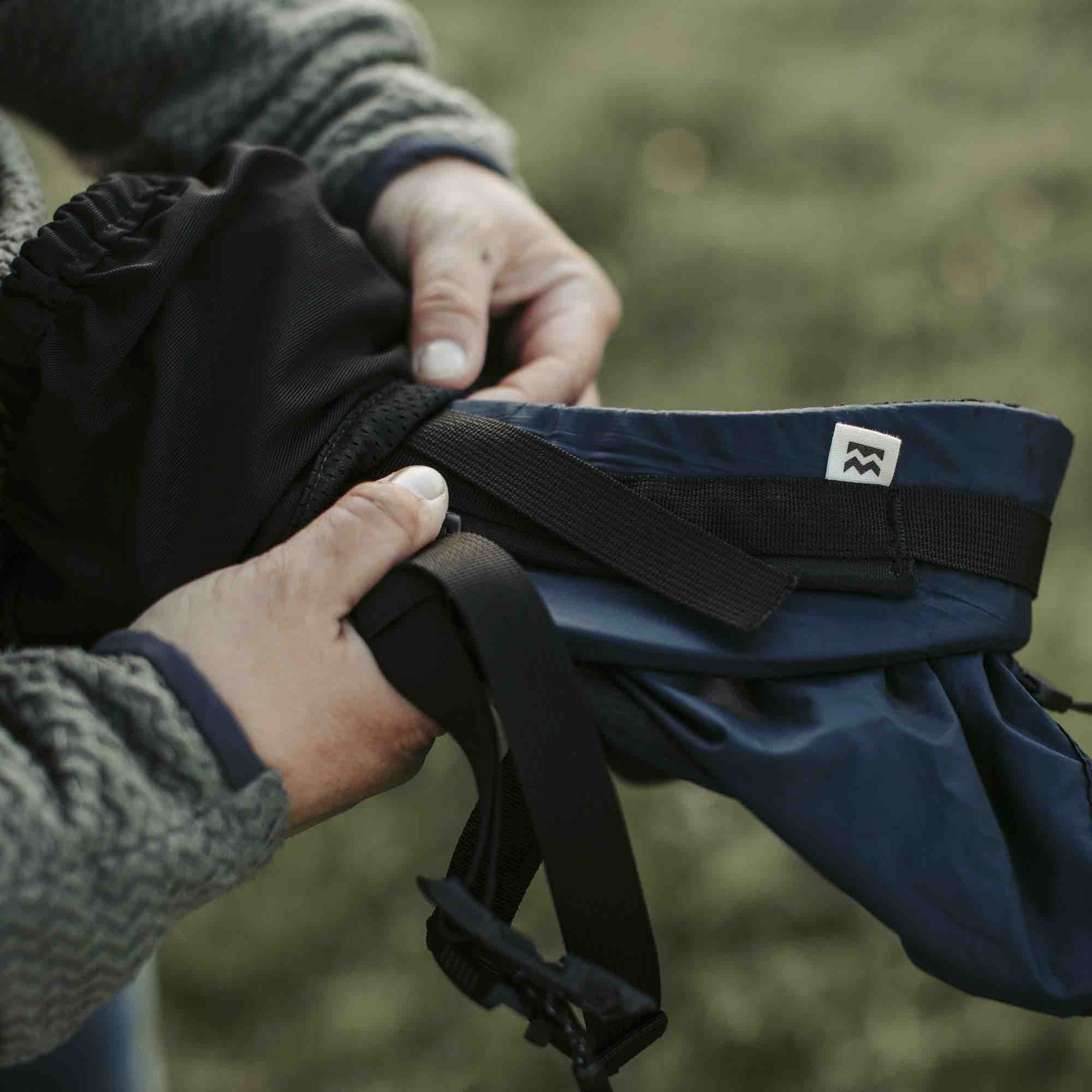 Porte bébé-Onsen-noir et bleu-MEROMERO_4